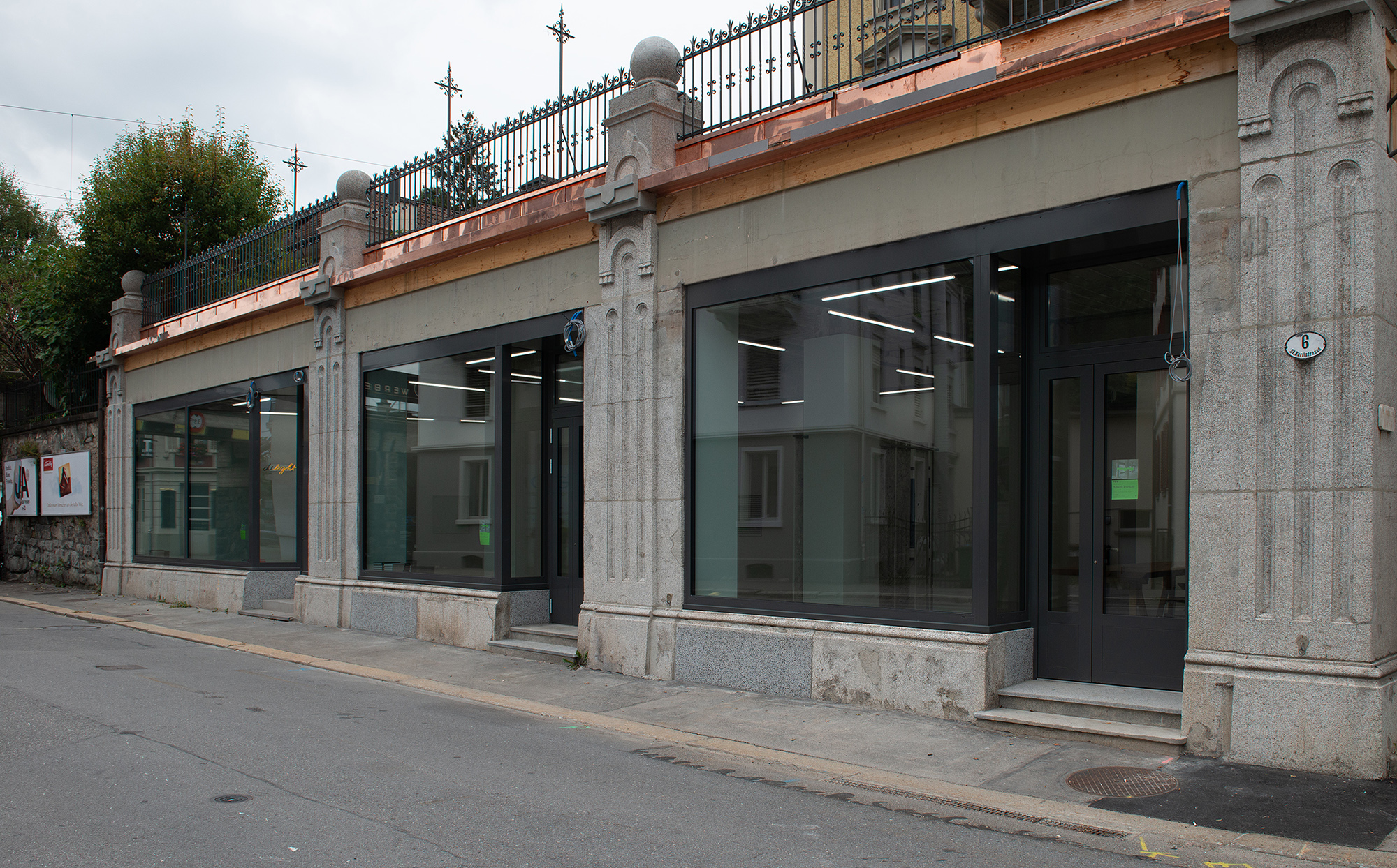 mono-art-space-location